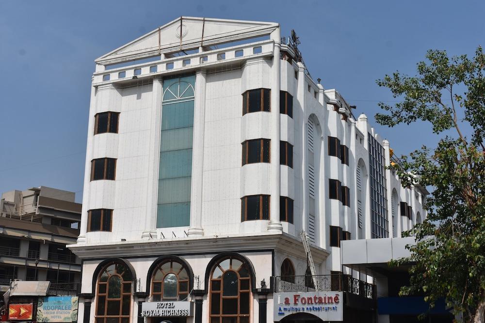 Hotel Royal Highness Ahmedabad Exterior photo